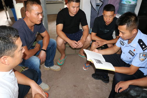 邊境線上，移民管理警察讓黨史學(xué)習(xí)教育在百姓心中“活”起來(lái)